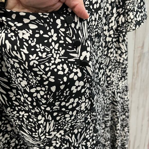 Talbots Floral Short Flutter Sleeve Buttons Retro 90s Fit & Flare Midi Dress 8 - Picture 5 of 8